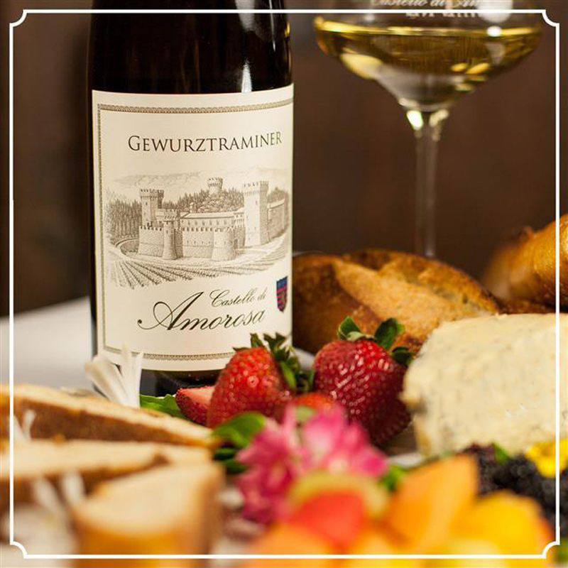 Gewürztraminer wine paired with La Tur cheese
