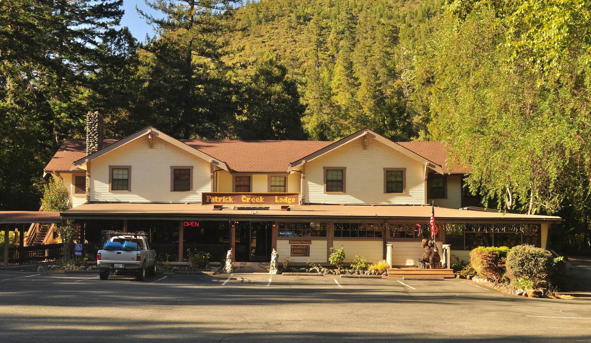 Patrick Creek Lodge